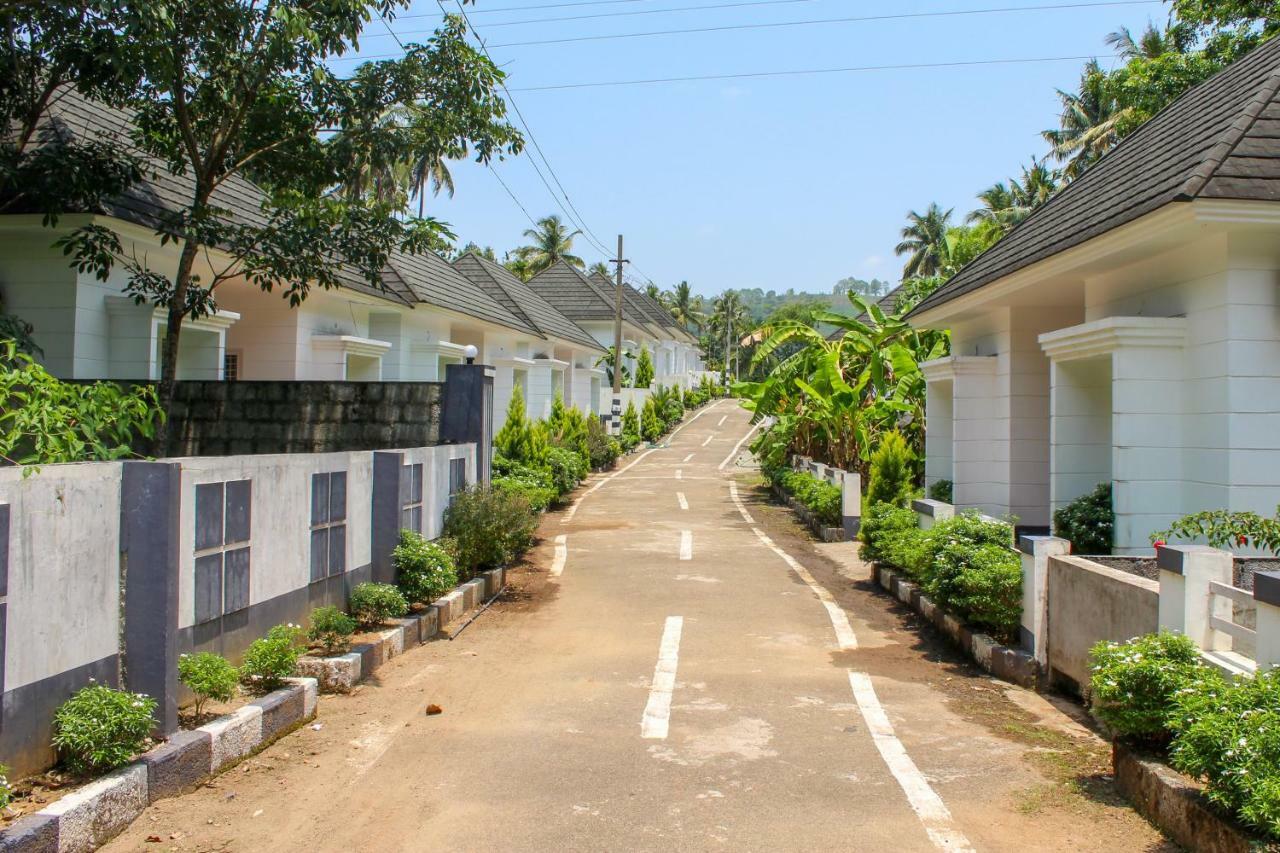 Magic Land Resorts Athirapally Irinjalakuda Экстерьер фото